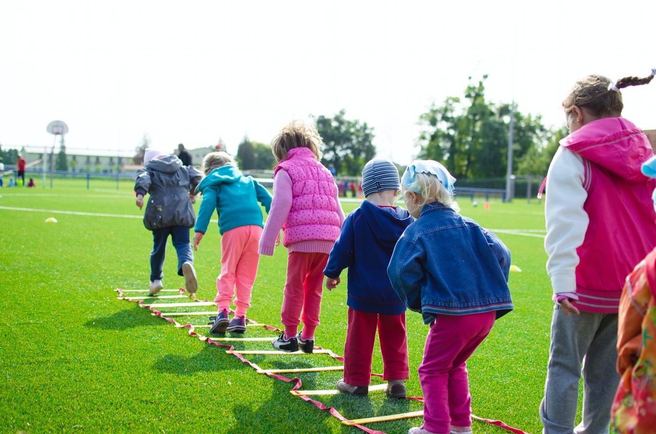 How to Use Parallel Play to Promote Healthy Development