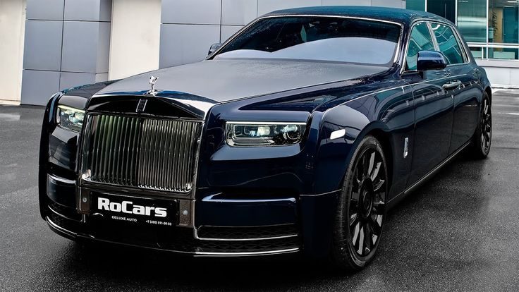 Rolls-Royce Ghost Features and Specs